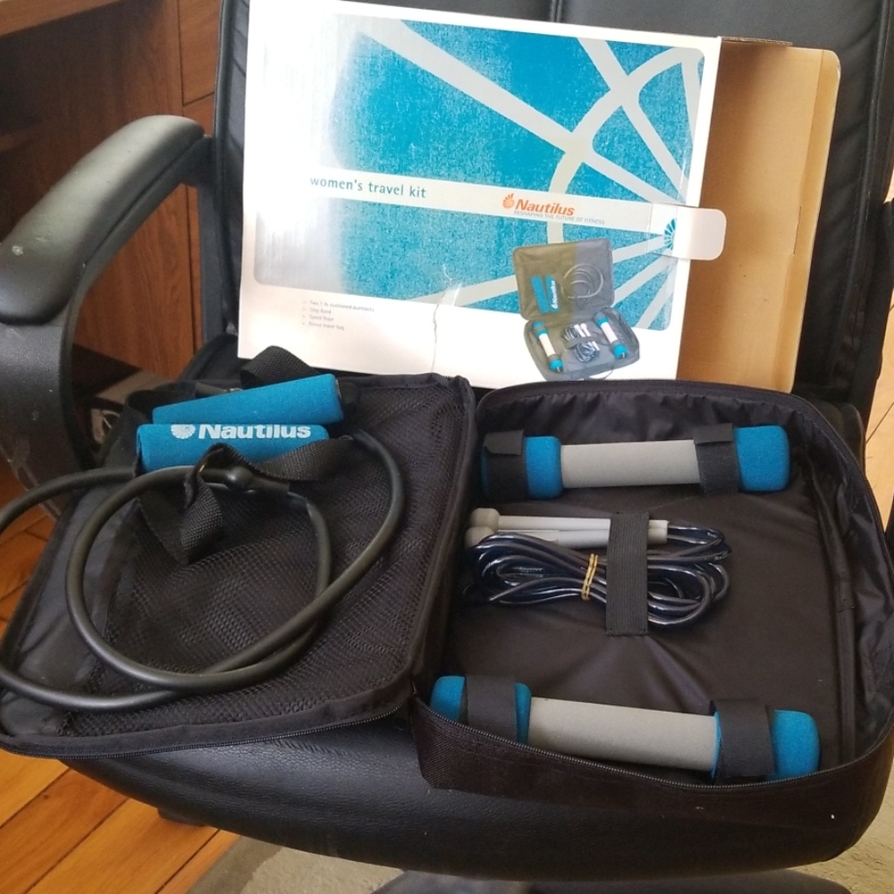 Nautilus Traval Kit NWOT